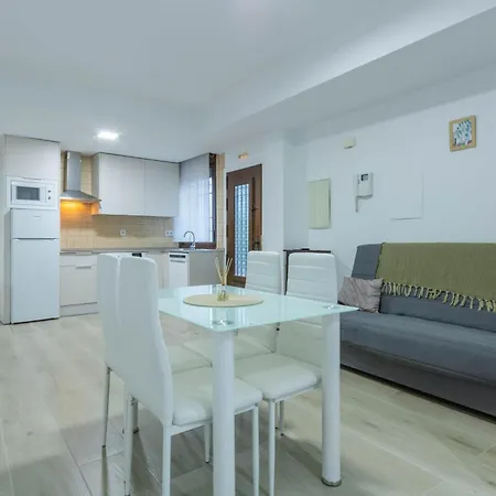 Jazmin. En El Centro De Cordoba. Кордова